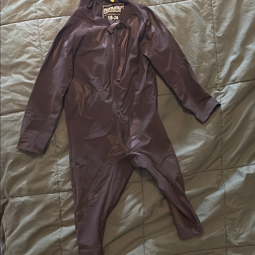 nununu black star rashguard swim suit (18-24M)